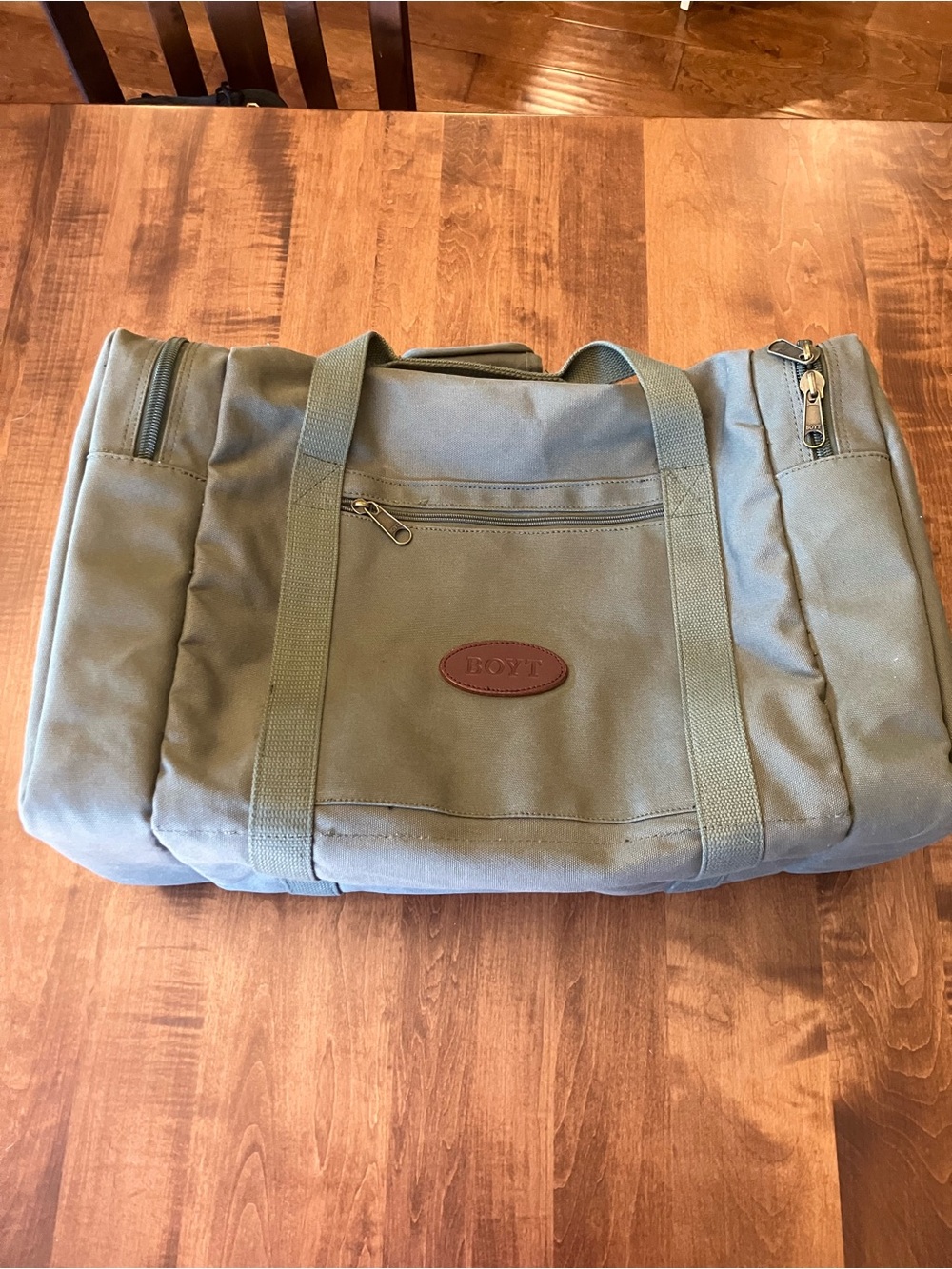 Boyt Military Green Sportsman's Duffel Bag Canvas with Leather Trim 24”